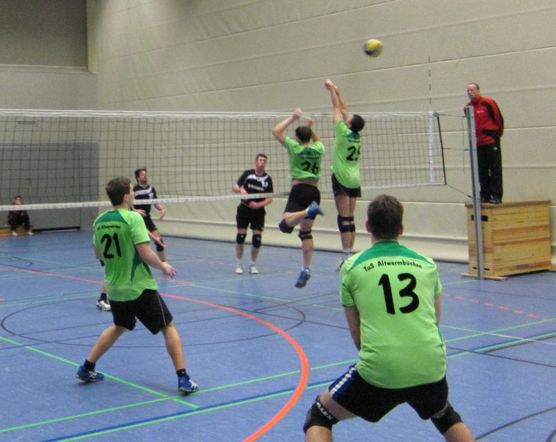 Pascal und Matze im Block; Carsten und Sascha in der Abwehr
