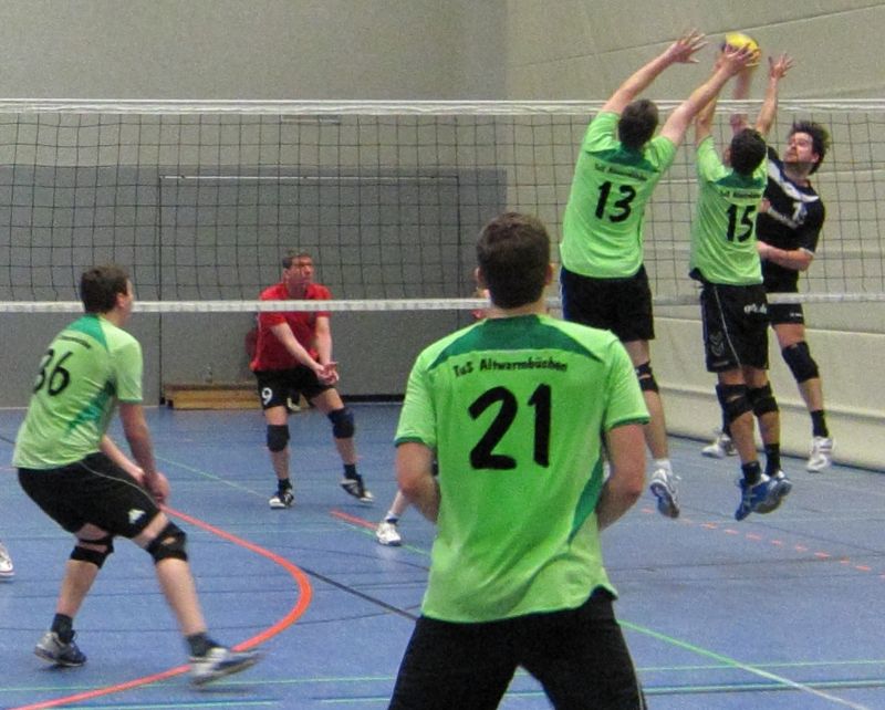 Marcel und Carsten in der Abwehr; Sascha und Thorsten beim Doppelblock