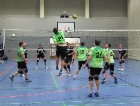 Carsten beim Hinterfeldangriff; der Rest sichert...