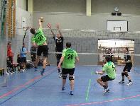 Carsten greift am Einerblock vorbei an; Pascal und Felix sichern