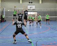 Matze greift am Block vorbei an; Felix, Pascal, Sascha und Carsten sichern...