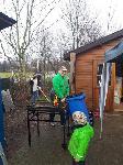 Der Grill wird angeheizt