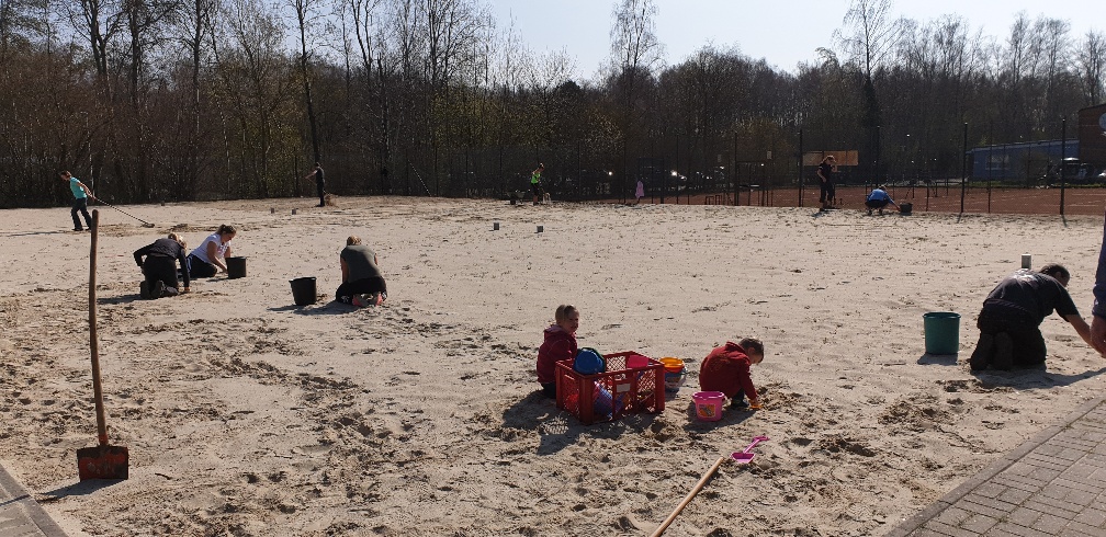 Auch die Kinder sind fleißig