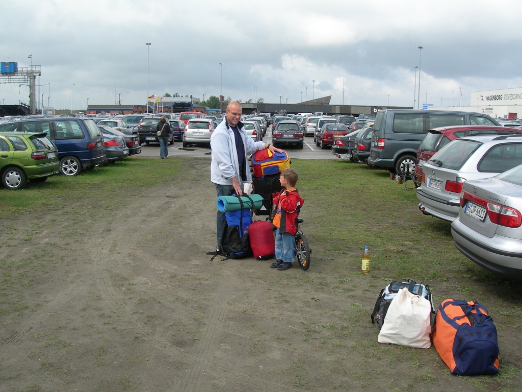 Mit Sack und Pack auf die Insel