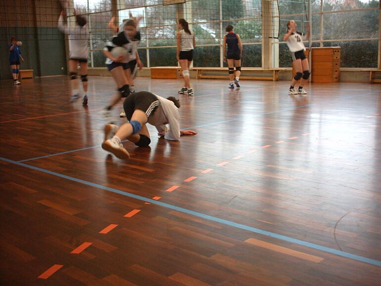 1. Damen