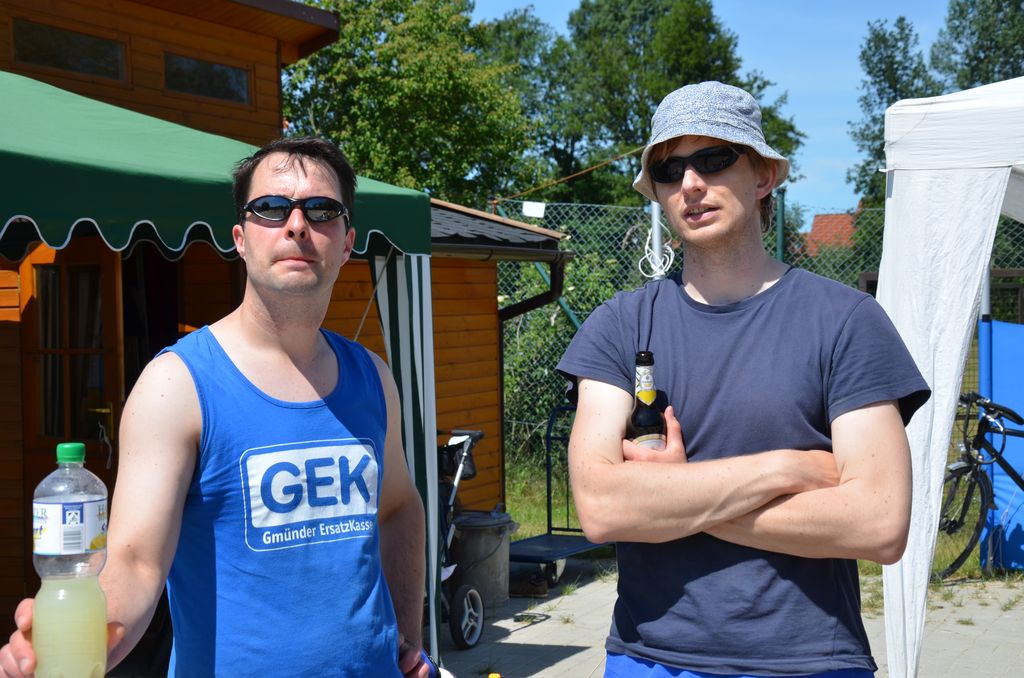 Ich weiß nicht warum ich denke dass ich weiß dass hier gerade klug geredet und/oder fach gesimpelt wird ?