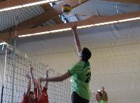Matze, war das der Ball den der Schiri im "Aus" gesehen haben will ? :-)
